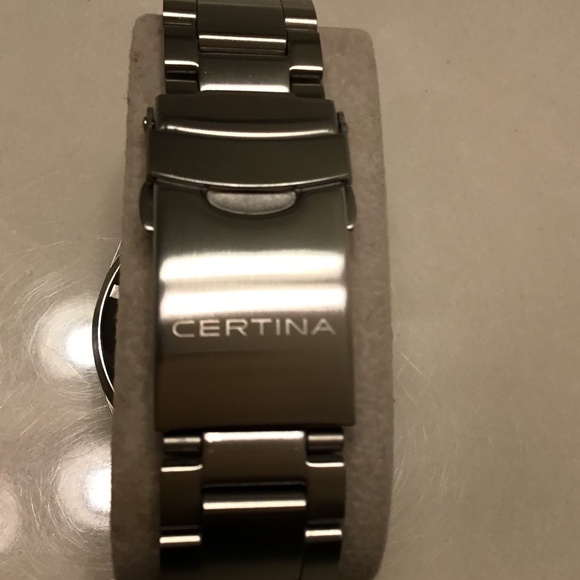 CERTINA DS ACTION POWERMATIC80 BLUE ON BRACELET 38MM - Picture 13 of 16
